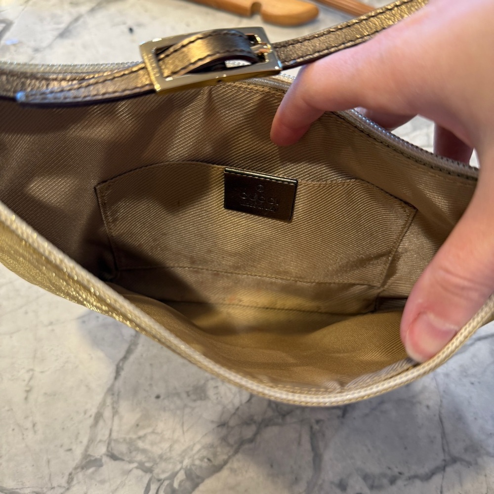 Gucci Gold Metallic Shoulder Bag - Picture 7 of 9